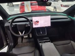 Tesla Model Y L Long Range All-Wheel Drive - ფოტო 6
