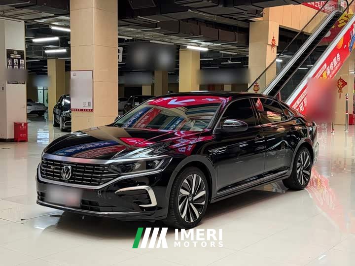 Volkswagen Passat 330TSI Elite