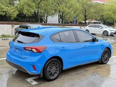 Ford Focus Hatchback EcoBoost 180 Automatic Sport Edition - ფოტო 5