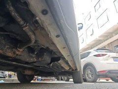 Dongfeng Fenghuo iX7 2020 2.0T GDI Automatic Two-Wheel Drive Urban Luxury Edition - ფოტო 17