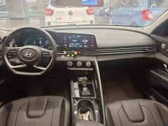 Hyundai Elantra 2023 1.5L CVT GLX Elite - ფოტო 16