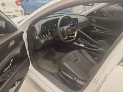 Hyundai Elantra 2023 1.5L CVT GLX Elite - ფოტო 17