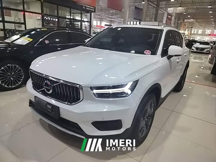 Volvo XC40 T4 AWD Smart Fashion Edition - ავტომობილი ჩინეთიდან