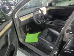 Tesla Model Y Rear-Wheel Drive - ფოტო 12