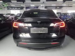Tesla Model Y Rear-Wheel Drive - ფოტო 4
