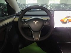 Tesla Model Y Rear-Wheel Drive - ფოტო 7