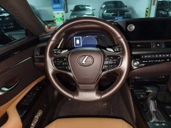 Lexus ES 2020 200 Excellence Edition - ფოტო 3