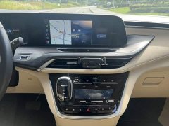Buick GL8 ES LuZun Flagship - ფოტო 18