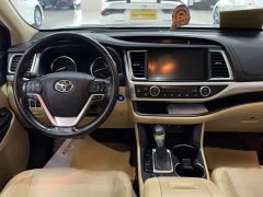 Toyota Highlander 2.0T AWD Luxury 7-Seater - ფოტო 12