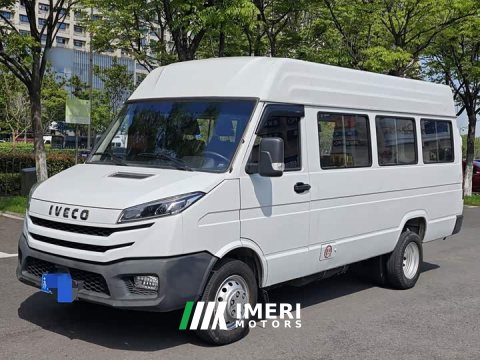 2024 Iveco Daily 2023 2.5T V40 Box Truck Long Wheelbase Mid-Roof Dual Wheels Side Sliding Door 2-3 Seater - ავტომობილი ჩინეთ…