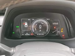 Lexus UX New Energy 2020 300e Pure Joy Edition - ფოტო 16