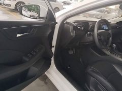 SAIC MG i5 2023 1.5L CVT Luxury - ფოტო 12