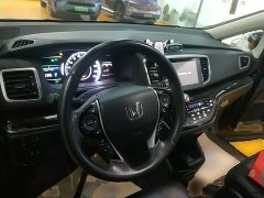 Honda Odyssey 2.0L Sharp Smart Enjoy Edition - ფოტო 16
