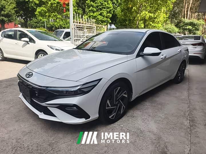 Hyundai Elantra 1.5L CVT GLX Elite