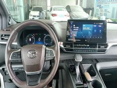 Toyota Sienna 2021 2.5L Hybrid Platinum Edition - ფოტო 6