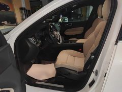 Volvo XC60 2026 B5 AWD Smart Luxury Edition - ფოტო 12