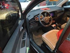 Volkswagen Jetta VS5 280TSI Automatic Entry-Level - ფოტო 14