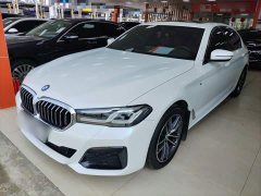 BMW 5 Series 525Li M Sport Package - ფოტო 1