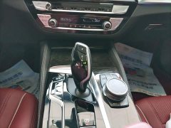 BMW 5 Series 525Li M Sport Package - ფოტო 10