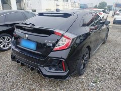 Honda Civic 2021 Hatchback 220 Turbo CVT Trendy Control - ფოტო 10