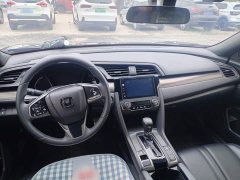Honda Civic 2021 Hatchback 220 Turbo CVT Trendy Control - ფოტო 13