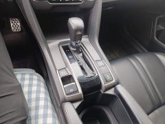 Honda Civic 2021 Hatchback 220 Turbo CVT Trendy Control - ფოტო 16