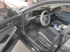 Volkswagen Lingdu L 280TSI DSG Dazzling Red Edition - ფოტო 14