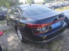 Volkswagen Passat Outstanding Edition 280TSI Business Version - ფოტო 5
