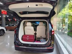 Buick GL8 Avenir Six-Seat Wisdom Courtesy Edition - ფოტო 15