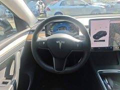 Tesla Model Y Long Range All-Wheel Drive - ფოტო 3