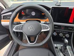 Volkswagen Bora 200TSI DSG Comfort Navigation Edition - ფოტო 7