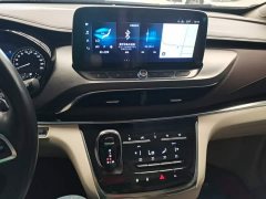 Buick GL8 Land Business Class 652T Luxury - ფოტო 9