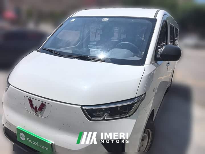 Wuling Yangguang 300km Comfort Passenger Van 60kW