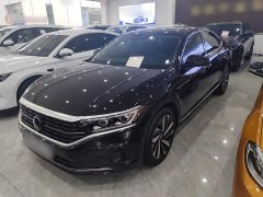 Volkswagen Passat Facelift 330TSI Luxury - ფოტო 1