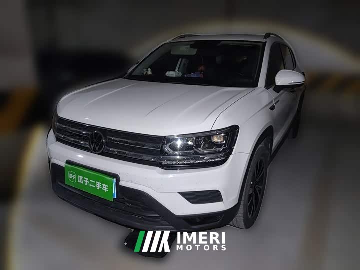 Volkswagen Touareg 280TSI FWD Luxury Edition - ავტომობილი ჩინეთიდან