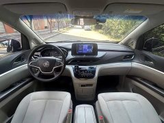 Buick GL8 Land Official Business Class 652T Comfort Edition - ფოტო 14