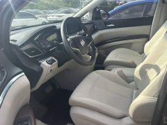Buick GL8 Land Official Business Class 652T Comfort Edition - ფოტო 17