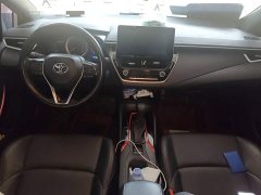 Toyota Corolla Hybrid 1.8H E-CVT Sport - ფოტო 13