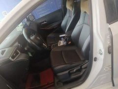 Toyota Corolla Hybrid 1.8H E-CVT Sport - ფოტო 8