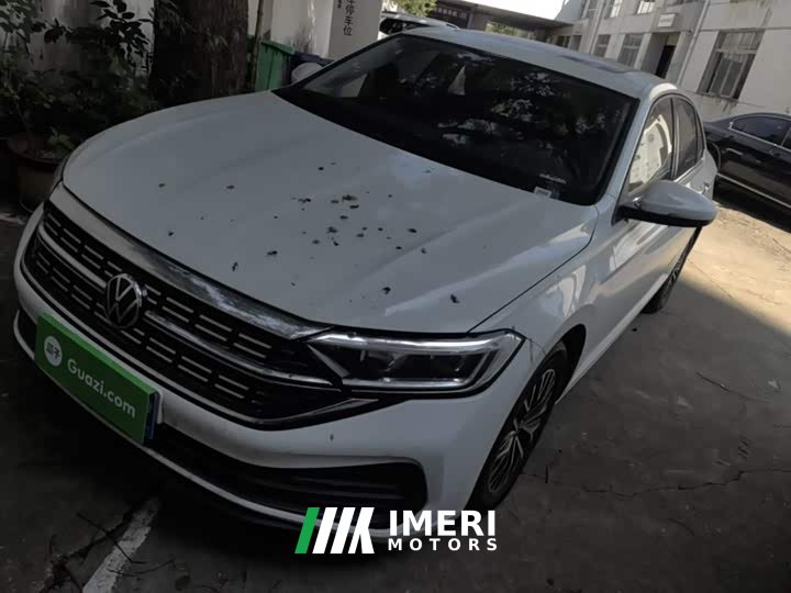 Volkswagen Jetta Facelift 200TSI DSG Flying Edition - ავტომობილი ჩინეთიდან