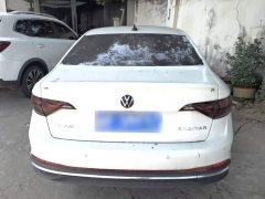Volkswagen Jetta Facelift 200TSI DSG Flying Edition - ფოტო 4