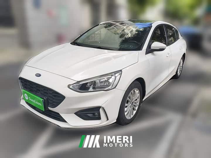 Ford Focus Sedan EcoBoost 180 Automatic Trend