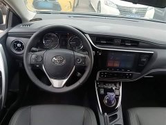 Toyota Corolla Hybrid E Corolla Hybrid E 2019 1.8L Plug-in Hybrid E-CVT Luxury - ფოტო 6