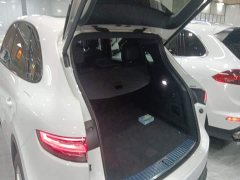 Porsche Cayenne New Energy Cayenne E-Hybrid 2.0T - ფოტო 15