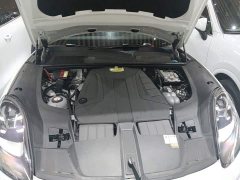 Porsche Cayenne New Energy Cayenne E-Hybrid 2.0T - ფოტო 16