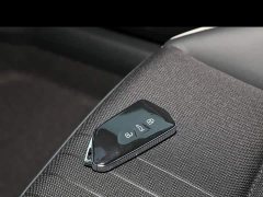 Volkswagen Golf 200TSI DSG - ფოტო 17