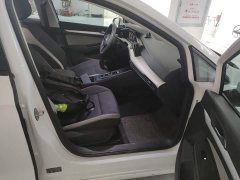 Volkswagen Golf 200TSI DSG - ფოტო 20