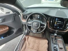 Volvo XC60 T5 AWD Smart Remote Luxury Edition - ფოტო 3