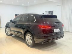Volkswagen Touareg 2.0TSI Ruishang Edition - ფოტო 13