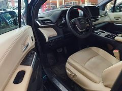Toyota Gravia 2.5L Hybrid Premium Welfare Plus Edition - ფოტო 13